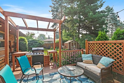Tiny photo for 587 N Clifton Avenue, Elgin, IL 60123 (MLS # 12469219)