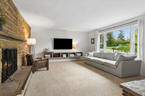 Tiny photo for 429 W Helen Road, Palatine, IL 60067 (MLS # 12625743)