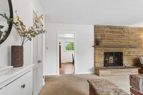 Tiny photo for 429 W Helen Road, Palatine, IL 60067 (MLS # 12625743)