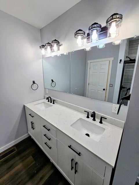 Tiny photo for 805 E California Avenue, Urbana, IL 61801 (MLS # 12666258)
