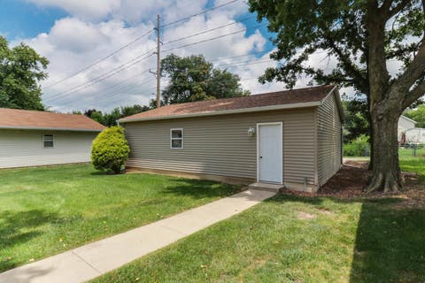 Tiny photo for 1317 N Allin Street, Bloomington, IL 61701 (MLS # 12728863)