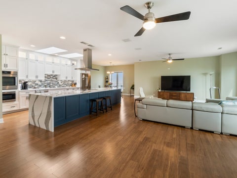 Tiny photo for 1 Renaissance Place #1PH, Palatine, IL 60067 (MLS # 12762927)