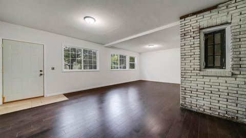 Tiny photo for 1611 Jackson Street, Rockford, IL 61107 (MLS # 12581951)