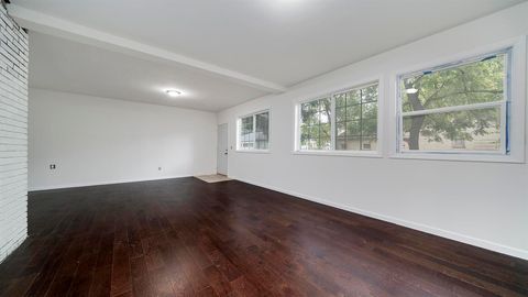 Tiny photo for 1611 Jackson Street, Rockford, IL 61107 (MLS # 12581951)