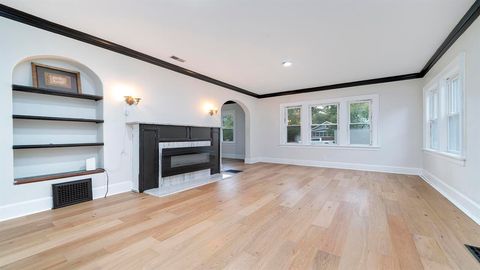 Tiny photo for 1611 Jackson Street, Rockford, IL 61107 (MLS # 12581951)