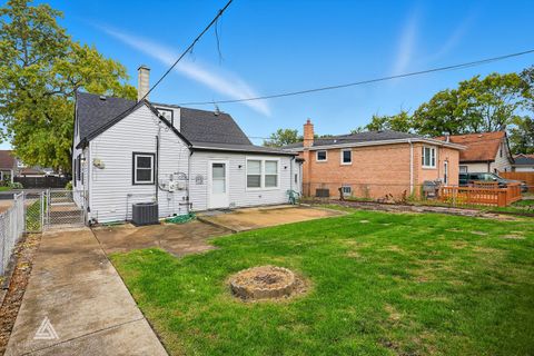 Tiny photo for 7034 W 114th Place, Worth, IL 60482 (MLS # 12500336)