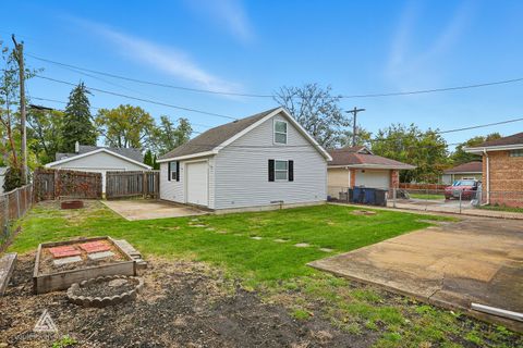 Tiny photo for 7034 W 114th Place, Worth, IL 60482 (MLS # 12500336)