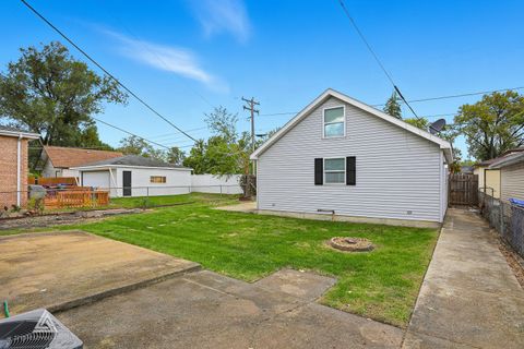 Tiny photo for 7034 W 114th Place, Worth, IL 60482 (MLS # 12500336)