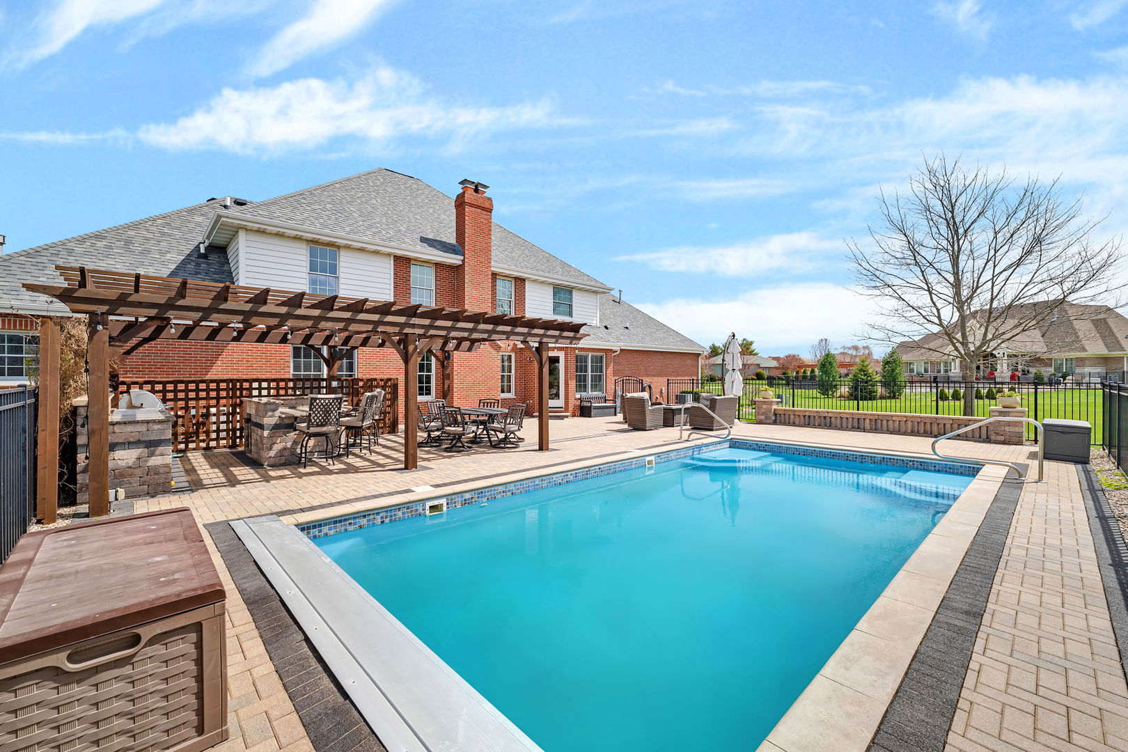 5255 Crescent Green Court