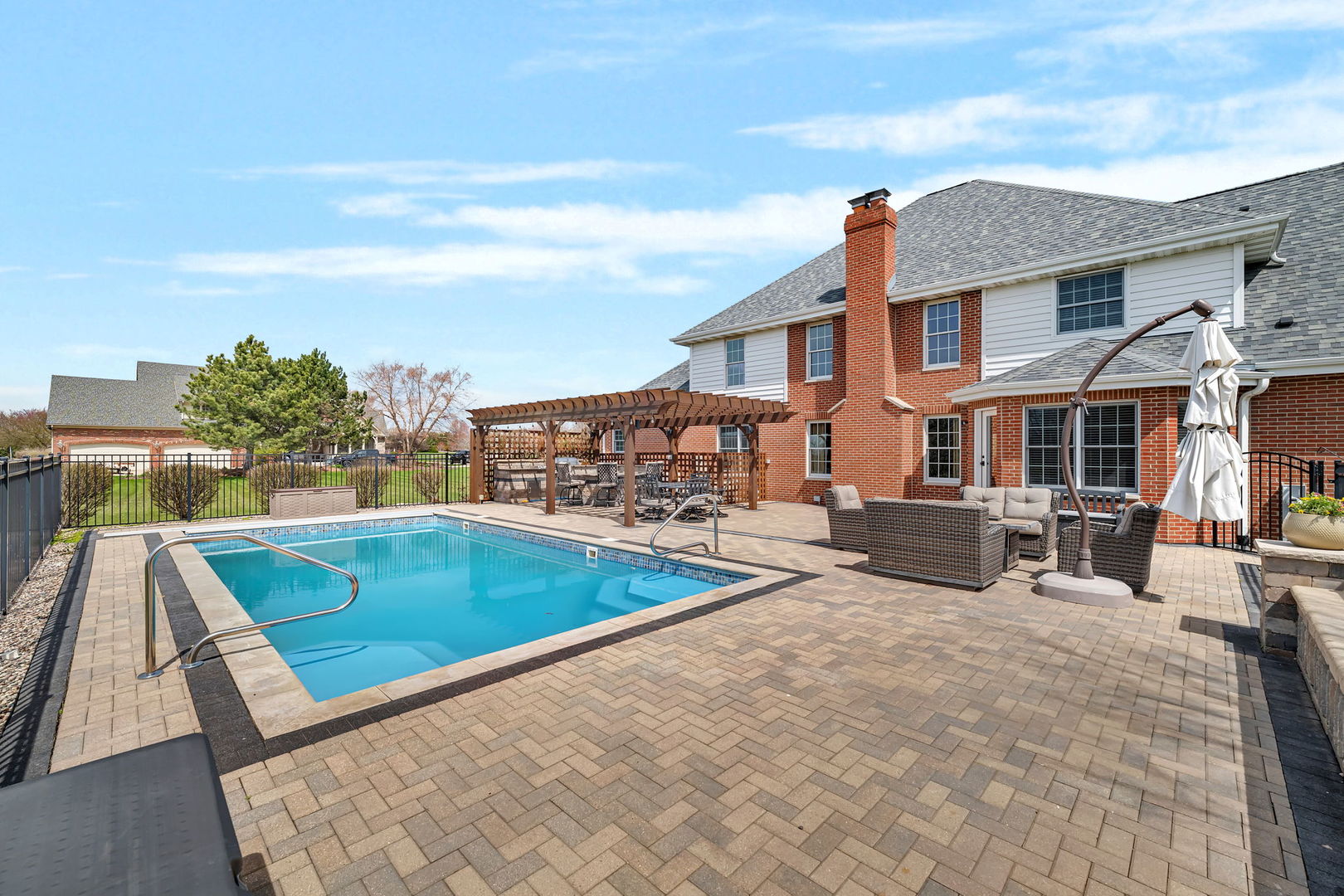 5255 Crescent Green Court