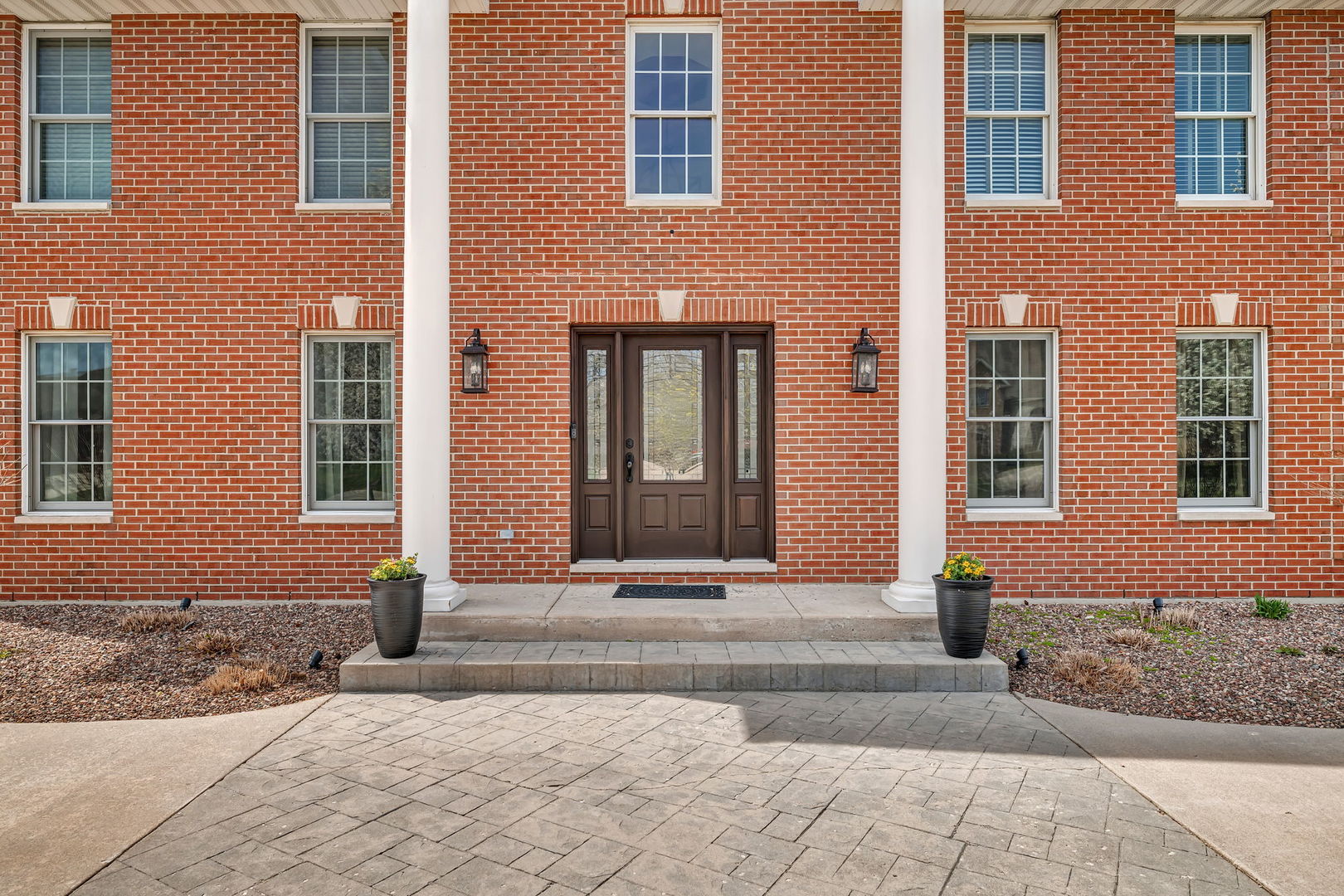 5255 Crescent Green Court