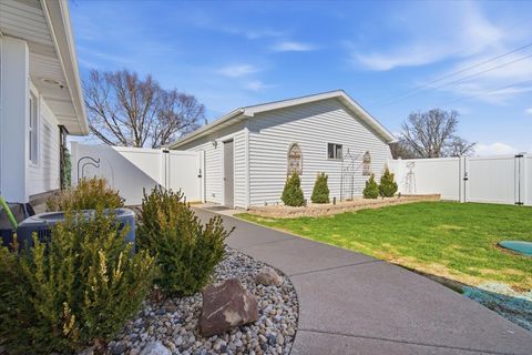 Tiny photo for 25 Helen Street, Streator, IL 61364 (MLS # 12589455)