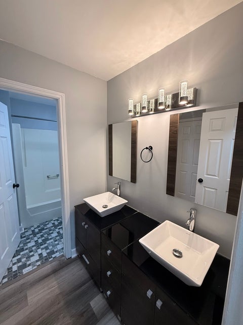 Tiny photo for 4340 Mayfair Court, Country Club Hills, IL 60478 (MLS # 12691752)