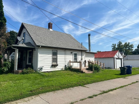 Tiny photo for 807 S Ohio Avenue, Davenport, IA 52802 (MLS # 12737836)