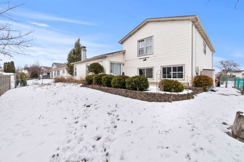 Tiny photo for 1767 Hemlock Drive, Glendale Heights, IL 60139 (MLS # 12559494)