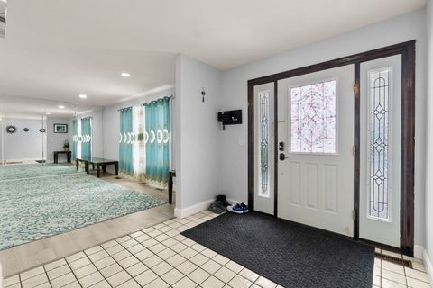 Tiny photo for 1767 Hemlock Drive, Glendale Heights, IL 60139 (MLS # 12559494)