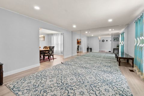 Tiny photo for 1767 Hemlock Drive, Glendale Heights, IL 60139 (MLS # 12559494)