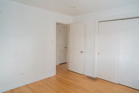 Tiny photo for 3505 Oak Park Avenue #B3, Berwyn, IL 60402 (MLS # 12462967)