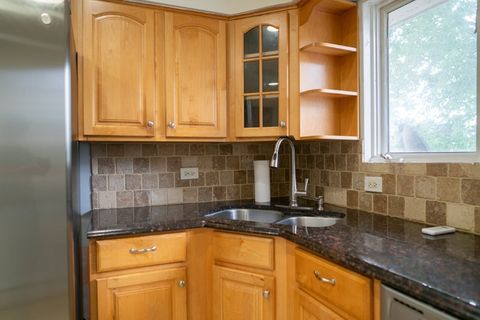 Tiny photo for 3505 Oak Park Avenue #B3, Berwyn, IL 60402 (MLS # 12462967)