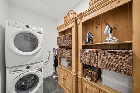 Tiny photo for 323 S Racine Avenue #PHD, Chicago, IL 60607 (MLS # 12616637)