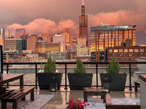 323 S Racine Avenue PHD Chicago IL 60607