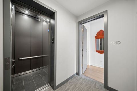 Tiny photo for 323 S Racine Avenue #PHD, Chicago, IL 60607 (MLS # 12616637)