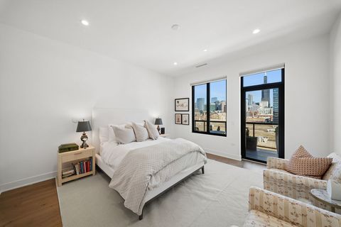 Tiny photo for 323 S Racine Avenue #PHD, Chicago, IL 60607 (MLS # 12616637)