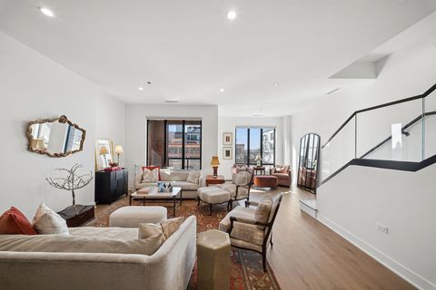 Tiny photo for 323 S Racine Avenue #PHD, Chicago, IL 60607 (MLS # 12616637)