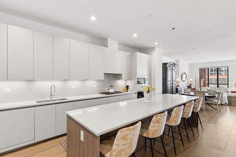 Tiny photo for 323 S Racine Avenue #PHD, Chicago, IL 60607 (MLS # 12616637)