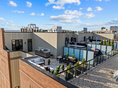 Tiny photo for 323 S Racine Avenue #PHD, Chicago, IL 60607 (MLS # 12616637)