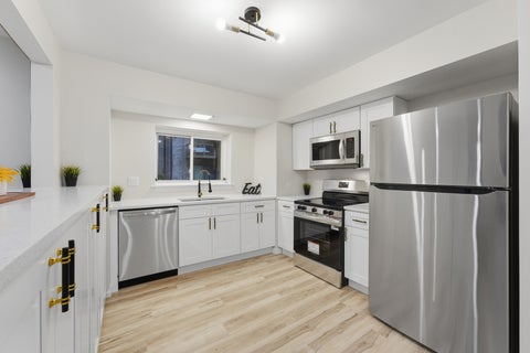 Tiny photo for 831 S Dwyer Avenue #A, Arlington Heights, IL 60005 (MLS # 12797525)