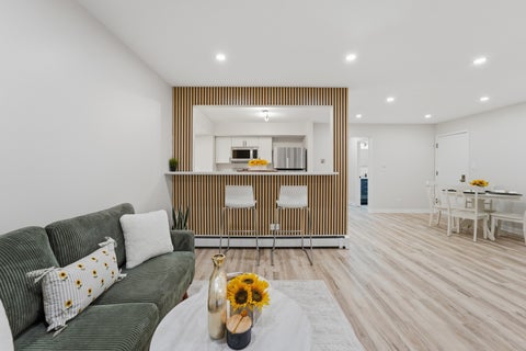 Tiny photo for 831 S Dwyer Avenue #A, Arlington Heights, IL 60005 (MLS # 12797525)