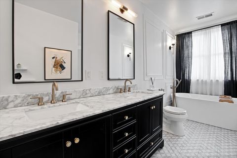 Tiny photo for 3434 N SOUTHPORT Avenue #2, Chicago, IL 60657 (MLS # 12484571)