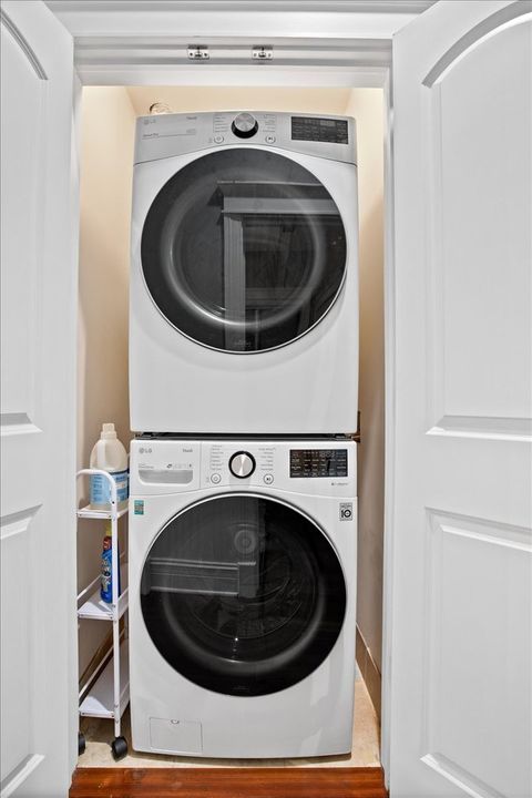 Tiny photo for 3434 N SOUTHPORT Avenue #2, Chicago, IL 60657 (MLS # 12484571)