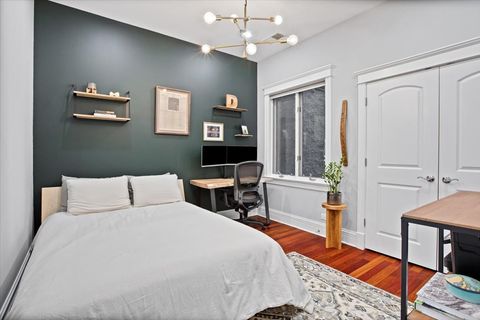 Tiny photo for 3434 N SOUTHPORT Avenue #2, Chicago, IL 60657 (MLS # 12484571)