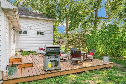 Tiny photo for 320 E Locust Street, Watseka, IL 60970 (MLS # 12385372)