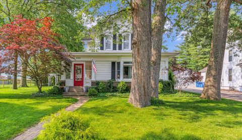 Tiny photo for 320 E Locust Street, Watseka, IL 60970 (MLS # 12385372)