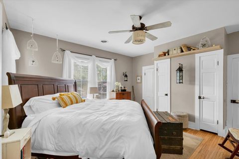 Tiny photo for 320 E Locust Street, Watseka, IL 60970 (MLS # 12385372)