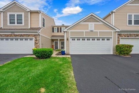 Photo of 1954 Cobblestone Drive, Carpentersville, IL 60110 (MLS # 12782313)