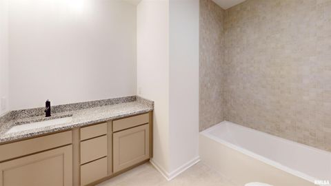 Tiny photo for 5934 BUTTERFIELD Drive, Bettendorf, IA 52722 (MLS # QC4267026)