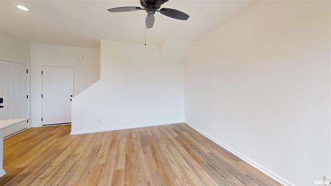 Tiny photo for 5934 BUTTERFIELD Drive, Bettendorf, IA 52722 (MLS # QC4267026)