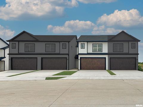 Tiny photo for 5934 BUTTERFIELD Drive, Bettendorf, IA 52722 (MLS # QC4267026)