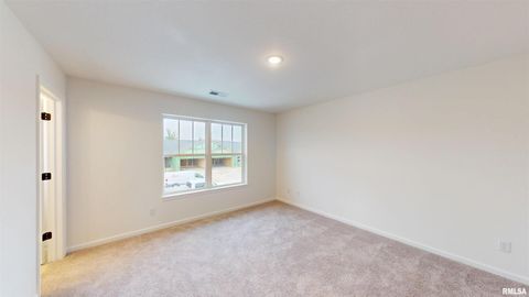 Tiny photo for 5934 BUTTERFIELD Drive, Bettendorf, IA 52722 (MLS # QC4267026)