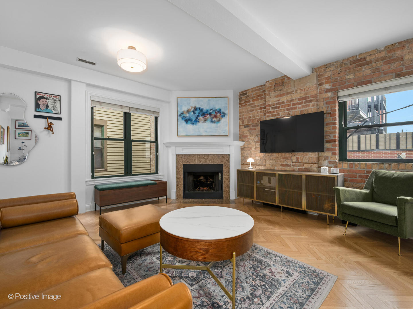 1013 W Webster Avenue 7