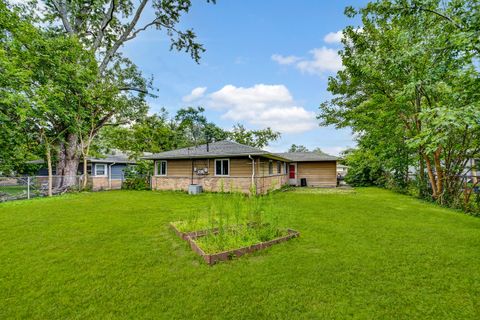 Tiny photo for 506 Wildwood Drive, Park Forest, IL 60466 (MLS # 12494161)