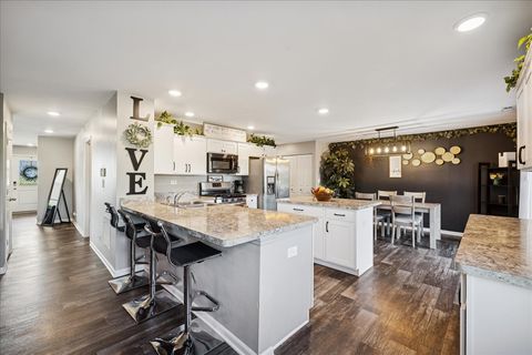 Tiny photo for 1731 Dempsey Circle, Pingree Grove, IL 60140 (MLS # 12470502)
