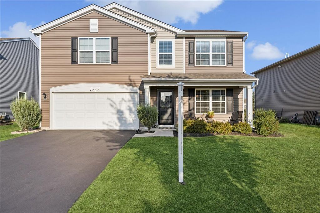 Photo for 1731 Dempsey Circle, Pingree Grove, IL 60140 (MLS # 12470502)