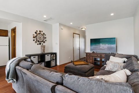 Tiny photo for 25 N Oltendorf Road, Streamwood, IL 60107 (MLS # 12613728)