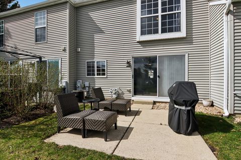 Tiny photo for 25 N Oltendorf Road, Streamwood, IL 60107 (MLS # 12613728)