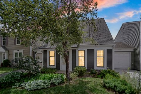 Tiny photo for 29W409 White Oak Drive, Warrenville, IL 60555 (MLS # 12487106)